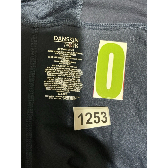 Woman’s Danskin Now 4x 22w-28w Navy Skort - Picture 5 of 6